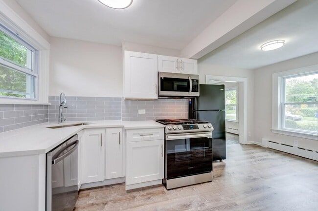 Building Photo - 416 N Central Ave