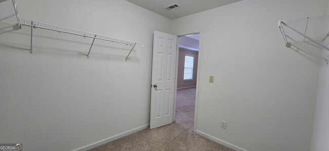 Building Photo - 22 Tahoe Dr