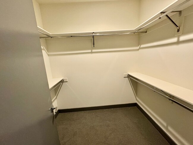 Building Photo - dun8385