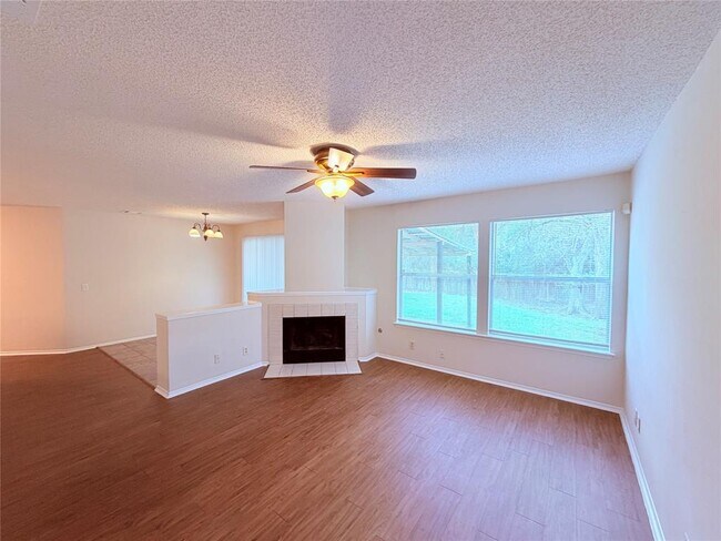 Building Photo - 16924 Cactus Blossom Dr