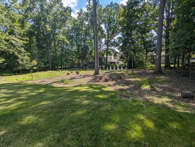 Building Photo - Center Hall Colonial for rent in Hudson!