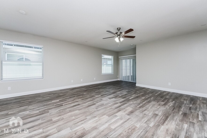 Building Photo - 4991 Windbourne Way