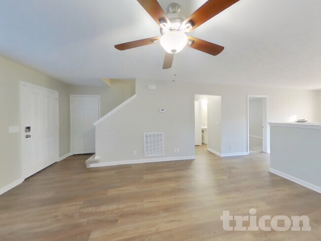 Building Photo - 2137 Erin Ln