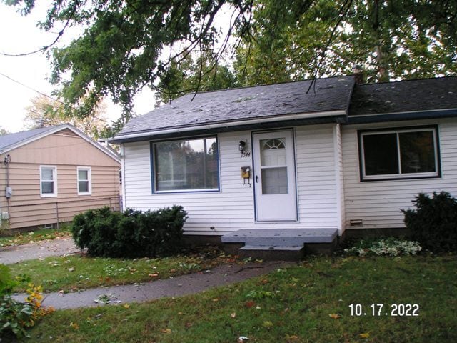 Primary Photo - 1544 32nd St SW
