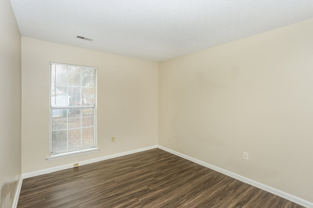 Building Photo - 8127 Sheringham Way