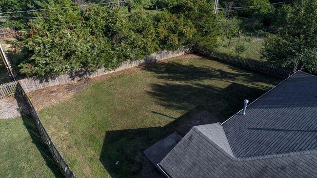 Building Photo - 1608 Apple Valley Ct