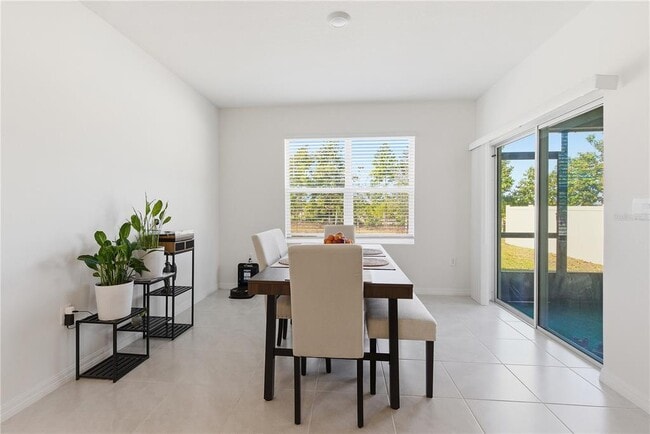 Building Photo - 1348 Hanoverian Dr