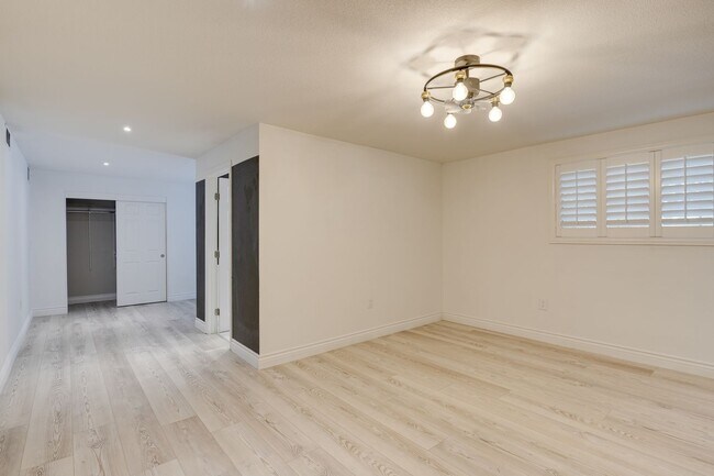 Building Photo - Charming 3-Bedroom Home in Historic John S...