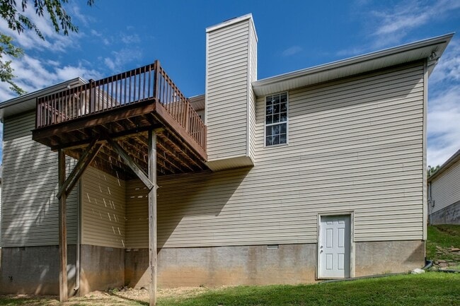 Building Photo - 1449 Brighton Cir