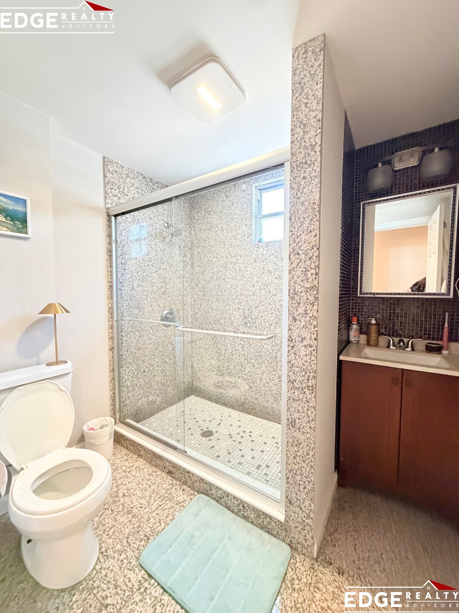 Building Photo - 62 Quint Ave