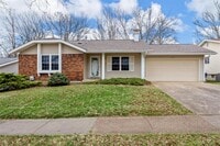 Building Photo - 215 Shadyoak Dr