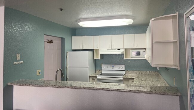 Building Photo - 535 Pierce St