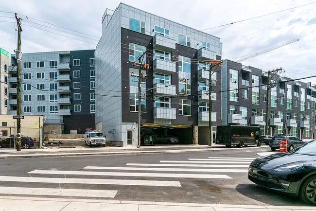Building Photo - Luxury Northern Liberties Condo