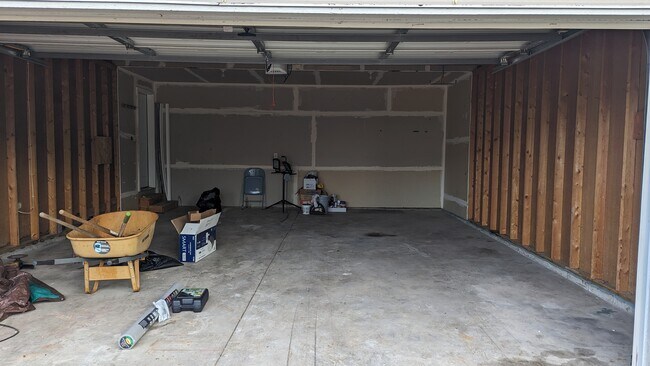 2 Car Garage - 758 Park Brook Rd NW