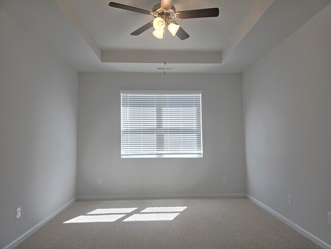 Building Photo - 5188 Captain Dr