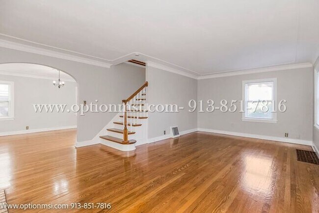 Building Photo - Rockhill Gardens Beauty-