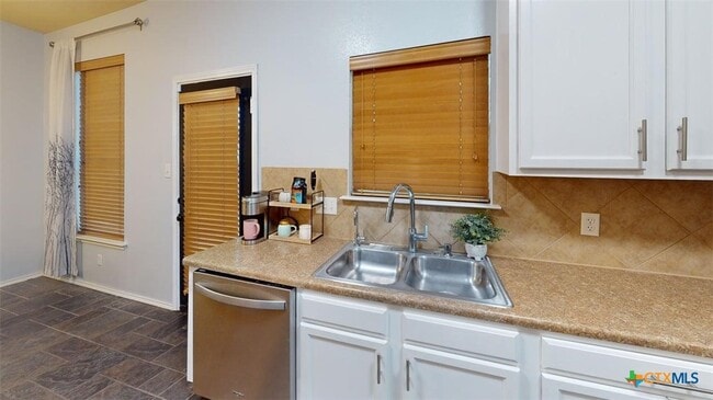 Building Photo - 6705 Rosita Oak Dr