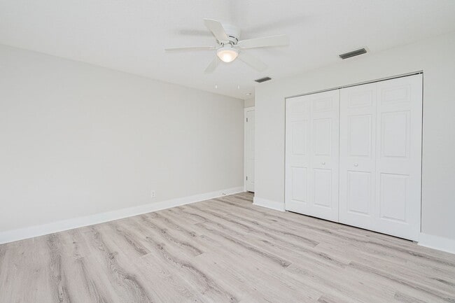 Building Photo - Fully Remodeled 2 Bedroom Home in Prime Ormond Location