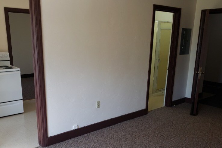 Living Room 3 - 105 S Main St