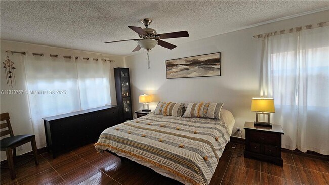 Building Photo - 1256 NW 110th Ave