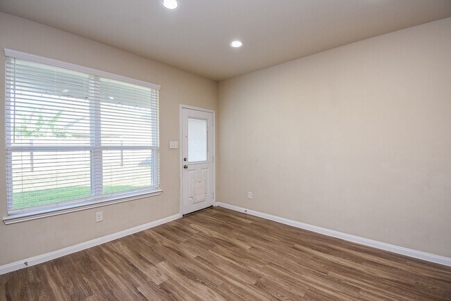 Building Photo - 24706 Alberti Sonata Dr