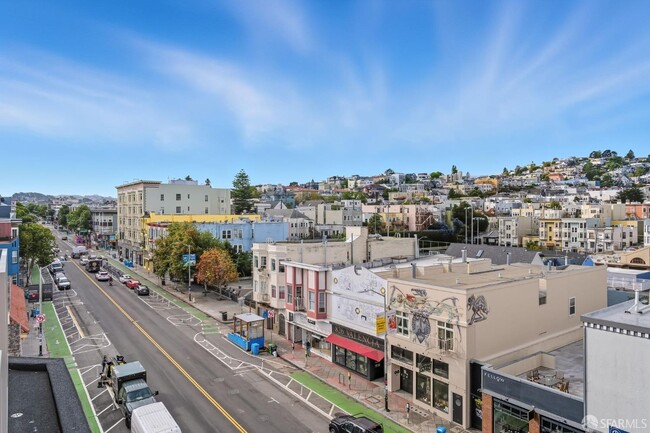 Building Photo - 811 Valencia St