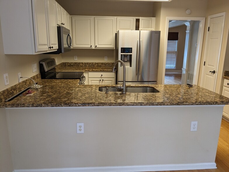 Building Photo - 6213 Brielson Pl