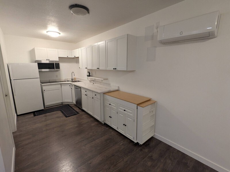 Building Photo - 5092 N Damper Dr