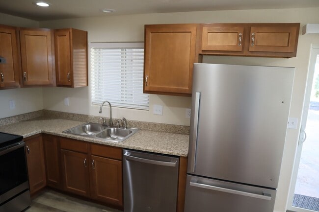 Building Photo - Fully Renovated Home You'll Want To See!