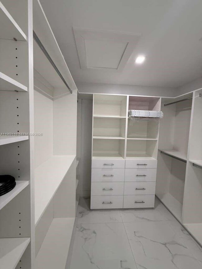 Building Photo - 19020 SW 91st Ave