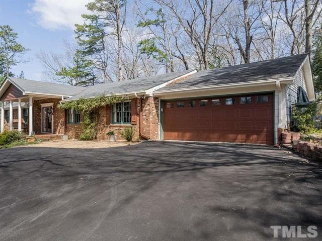 Primary Photo - 1208 Glen Eden Dr