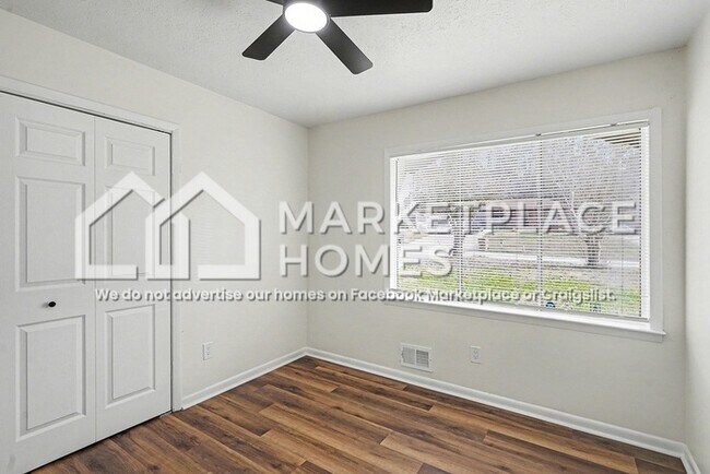 Building Photo - 10199 Foxfire Terrace