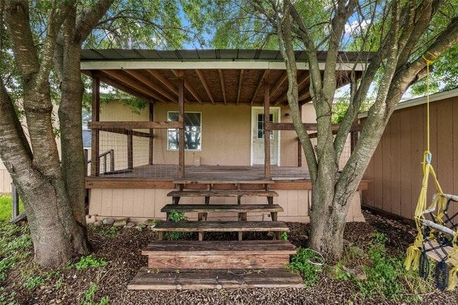 Building Photo - 360 Shady Oaks Dr
