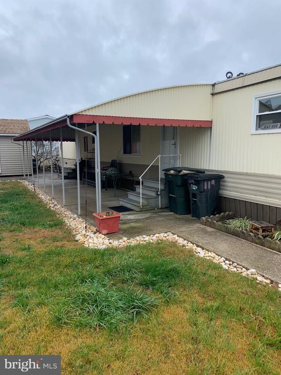 Building Photo - 119 Clamshell Rd