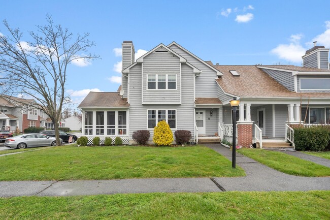 Building Photo - 13 Taconic St