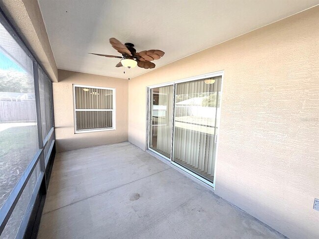 Building Photo - 9 Raemond Ln