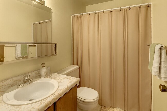 Building Photo - Taiga