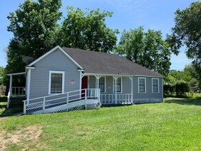 Building Photo - 1875 Trinidad St