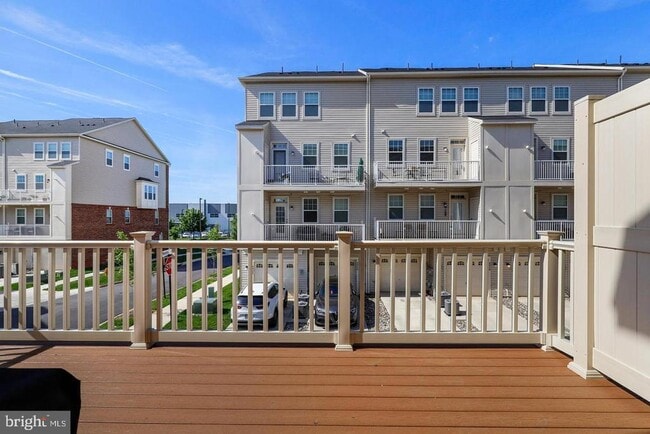 Building Photo - 7132 McHenry Mews