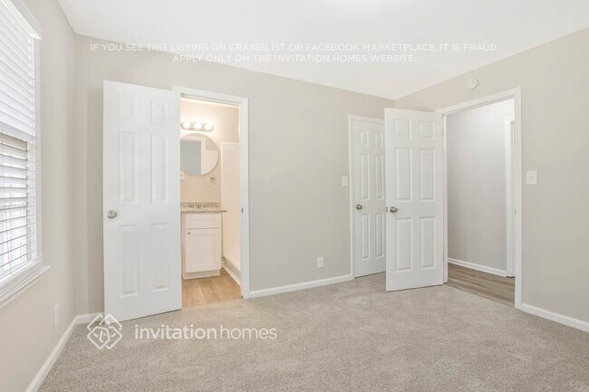 Building Photo - 5668 Beechwood Dr SW