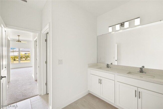 Building Photo - 16849 Castoro Dr