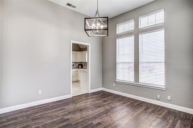 Building Photo - 157 Country Pl Ln