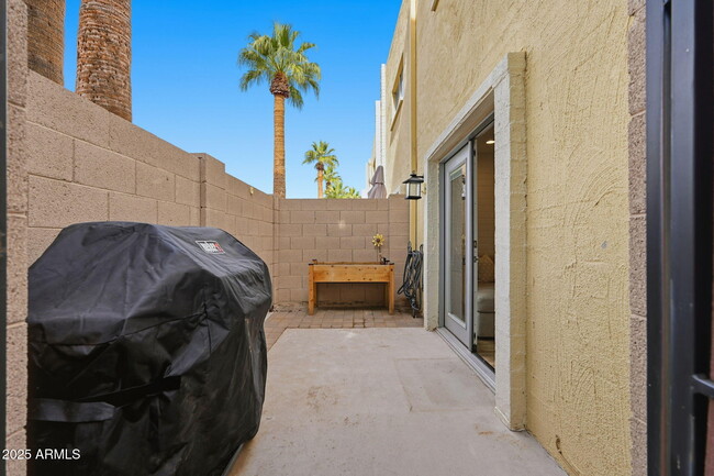 Building Photo - 4925 N 73rd St