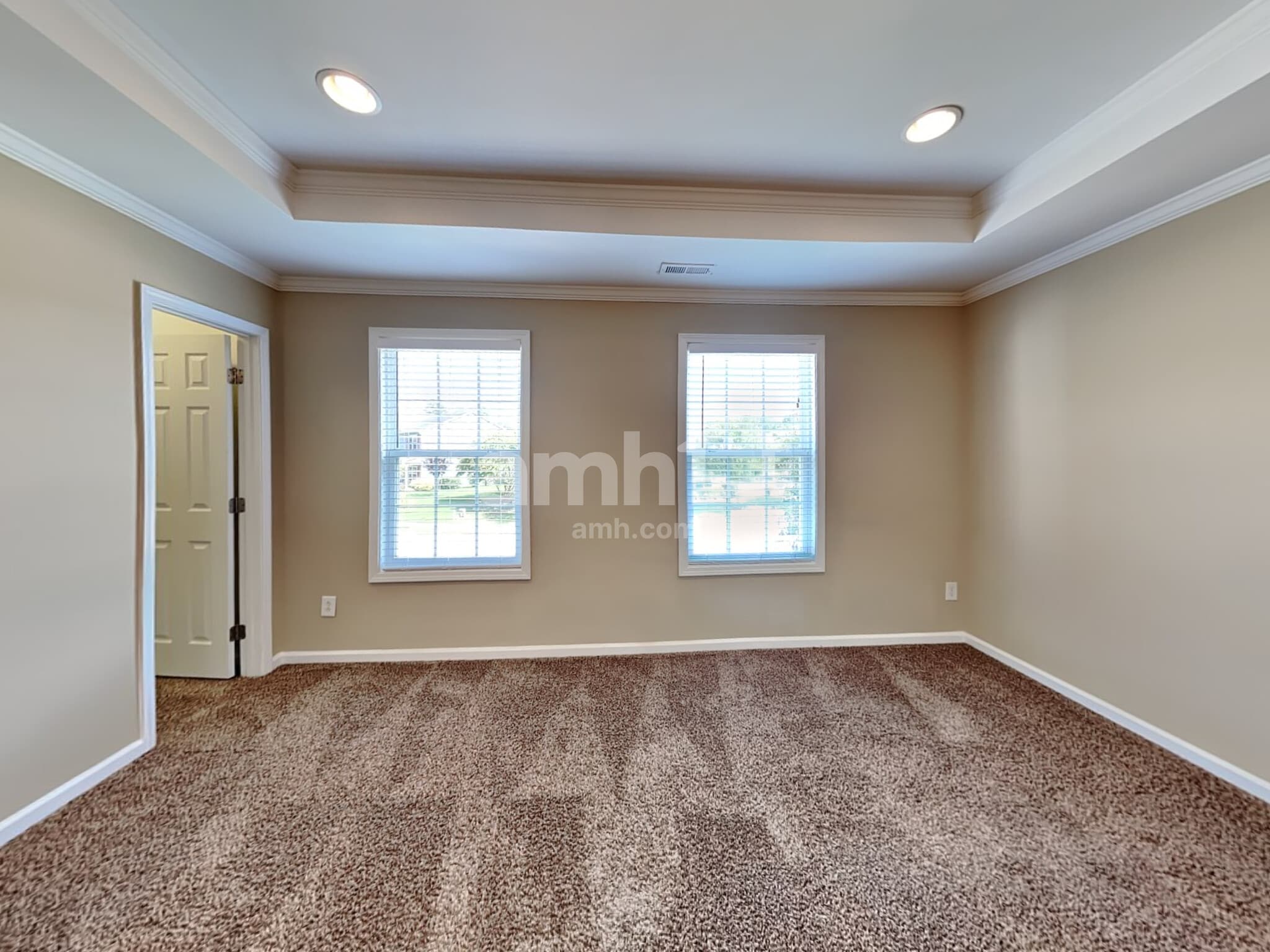 Building Photo - 6859 Coopers Hawk Trl