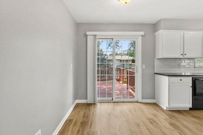 Building Photo - 7215 S 41st Ave
