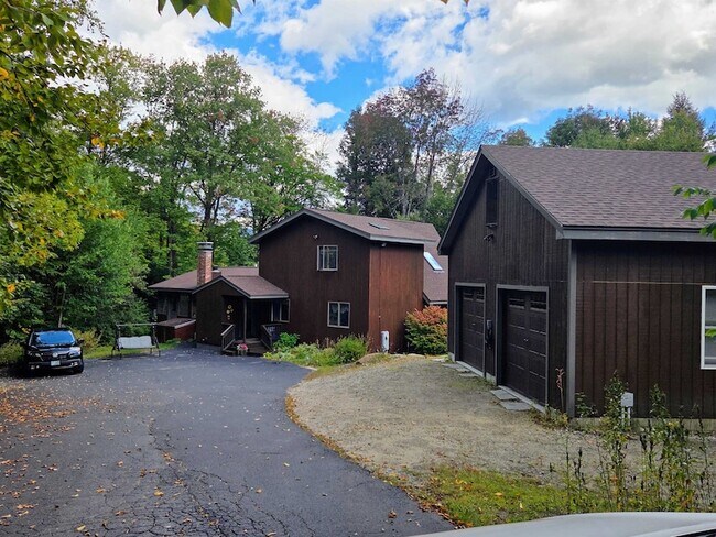 Building Photo - 10 Bull Moose Rd