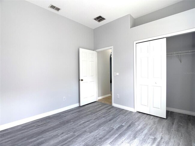 Building Photo - 448 Coventry Rd