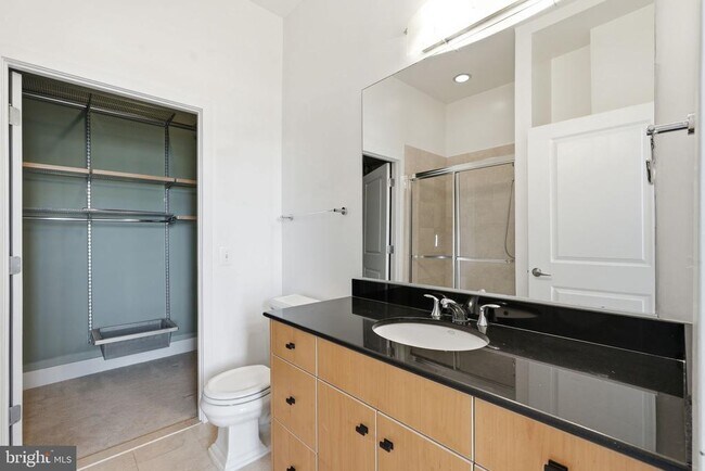 Building Photo - 520 John Carlyle St