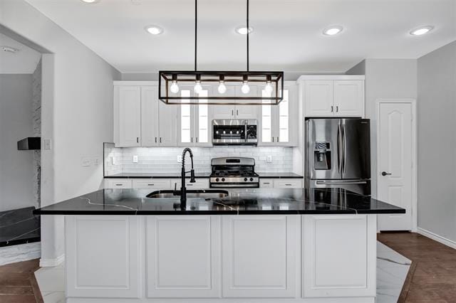 Building Photo - 4200 Comanche Dr