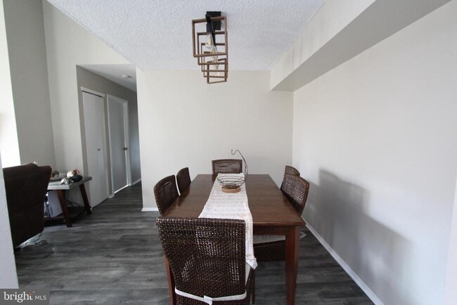 Building Photo - 1016 Aspen Dr